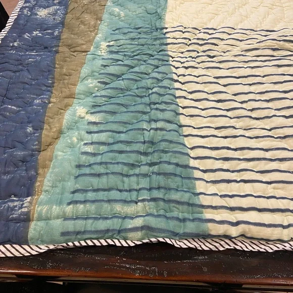 🆕💛 Ojai Baby | Reversible Baby Quilt. 38"x50". - Picture 6 of 9